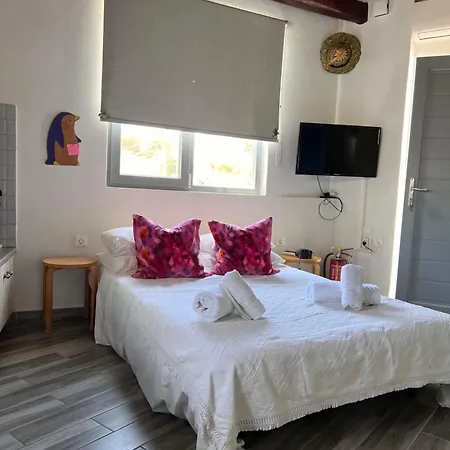 Agge Mykonο Platis Yialos